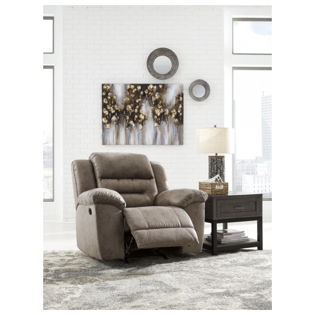 Ashley Furniture   3990525